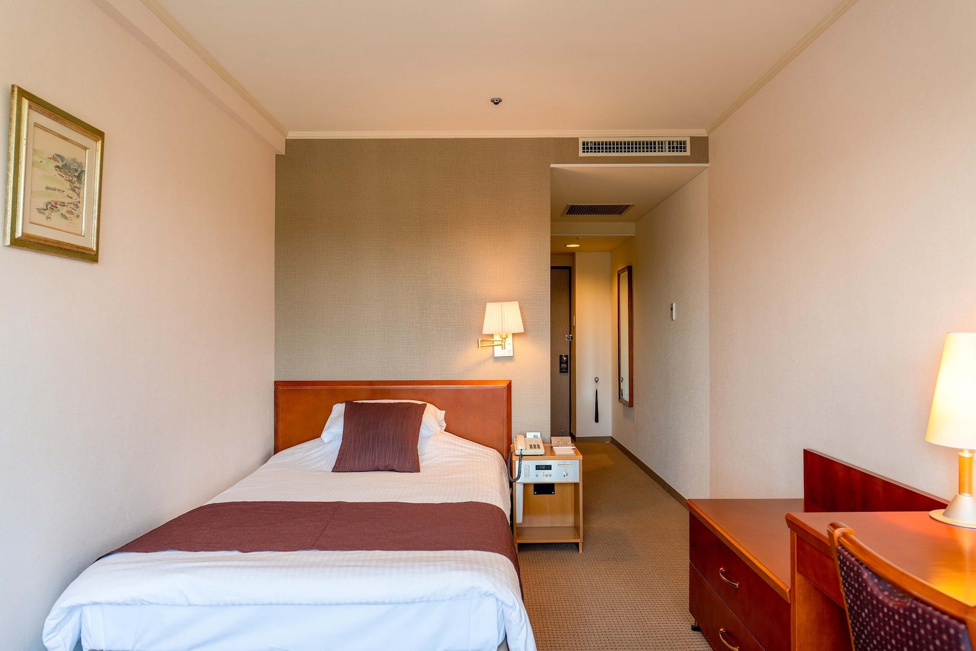 Okayama Plaza Hotel Exterior foto
